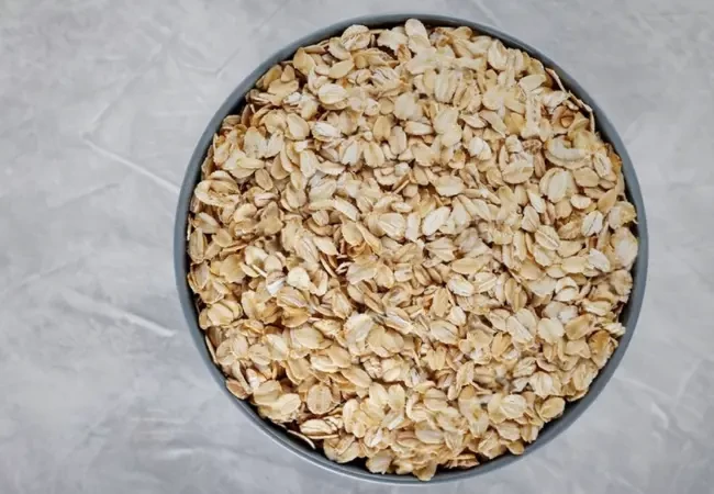 Oats Are Also Carbohydrates: Here's Why Protein-Based Foods Are the Better Choice