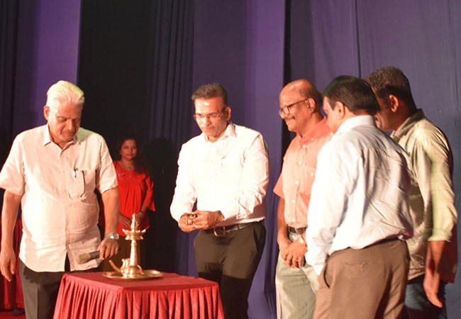 Silverline Hospital Delights the Community with Sponsored Magic Show at Fine Arts Hall Kochi